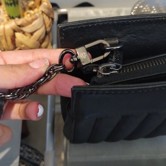 COPY - Brooks Brothers Quilted Clutch Wristlet - Picture 5 of 14